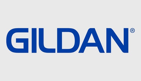 Gildan logo in blue text with registered trademark symbol on light gray background